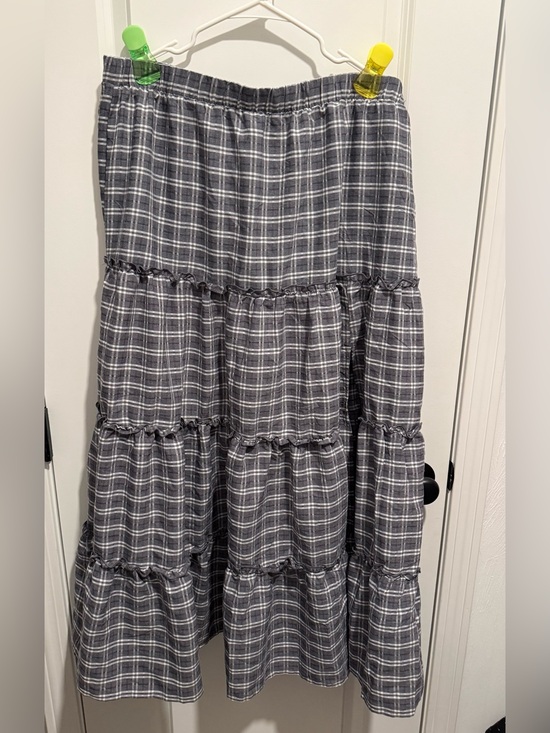 wild fable Dresses & Skirts - Wild Fable - XXL Tiered Plaid Gray Maxi Skirt